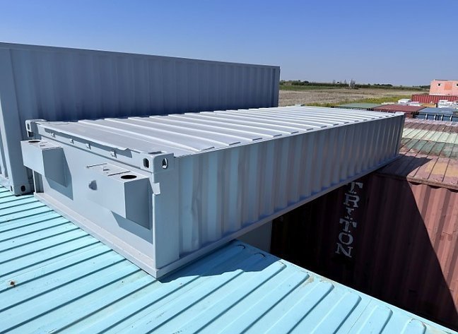 52aa76_f89dc9161b9d4ec8ad59fcd86ff547dcmv2.jpg Conteneur fosse septique 2,5×6 hauteur 90 – Image 1